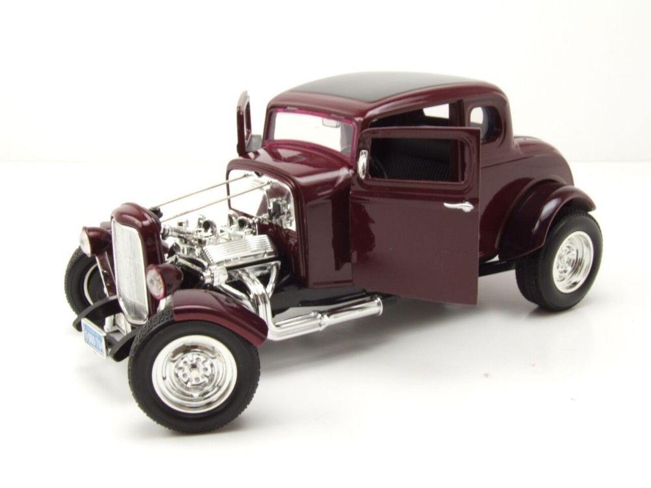 Ford Ford Hot Rod 5-Windows Coupe 1932 (Open Hood) - 1:18 - Motor Max