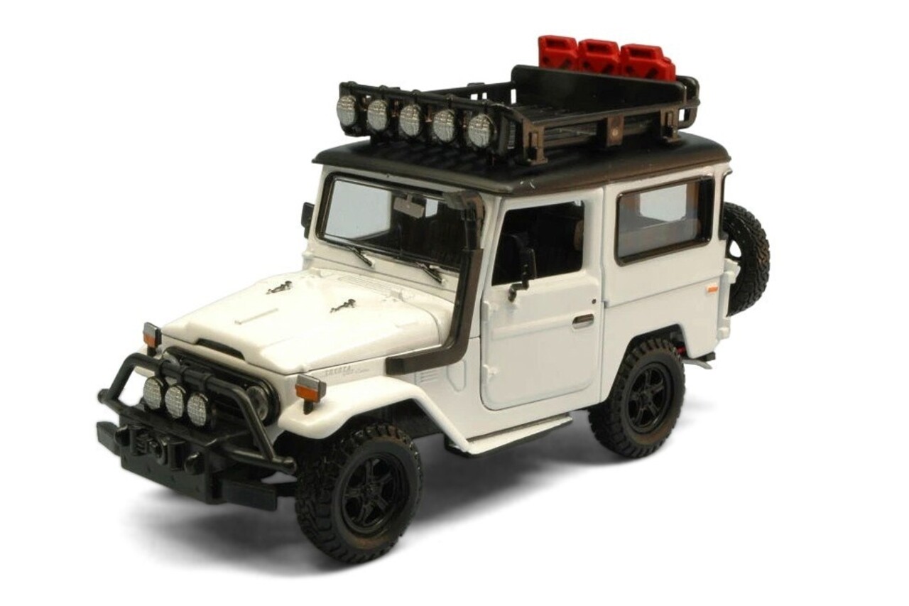 Toyota Toyota FJ40 Hard Top Off Road Version + Roof Rack 'Toyota' 1974 - 1:24 - Motor Max