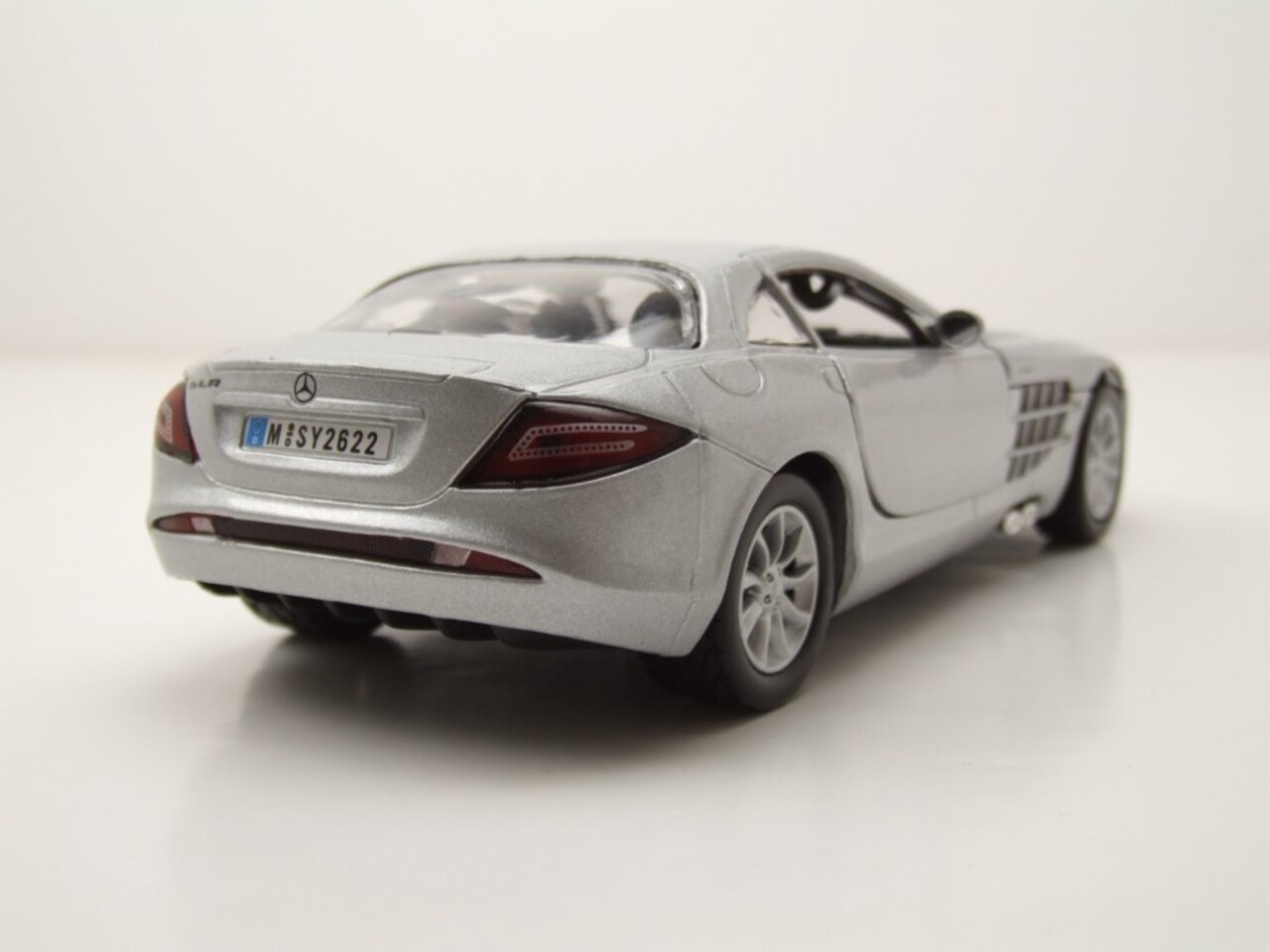 Mercedes-Benz Mercedes-Benz SLR McLaren - 1:24 - Motor Max