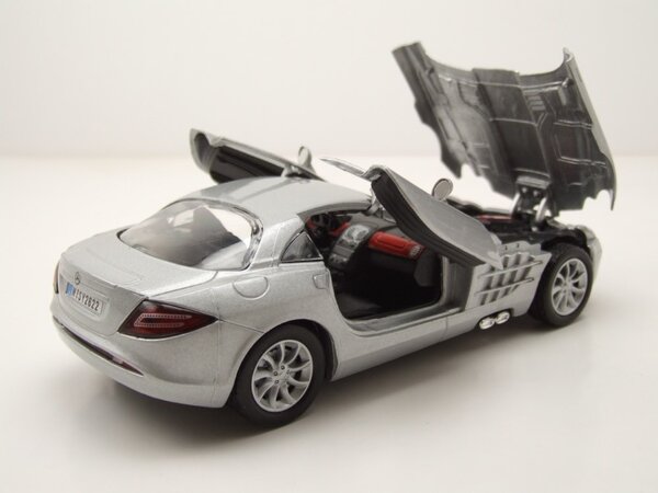 Mercedes-Benz Mercedes-Benz SLR McLaren - 1:24 - Motor Max