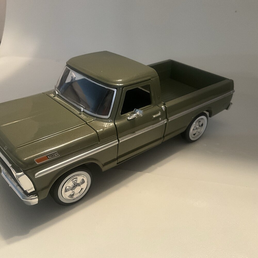 Ford Ford F-100 Pick-Up 1969 - 1:24 - Motor Max
