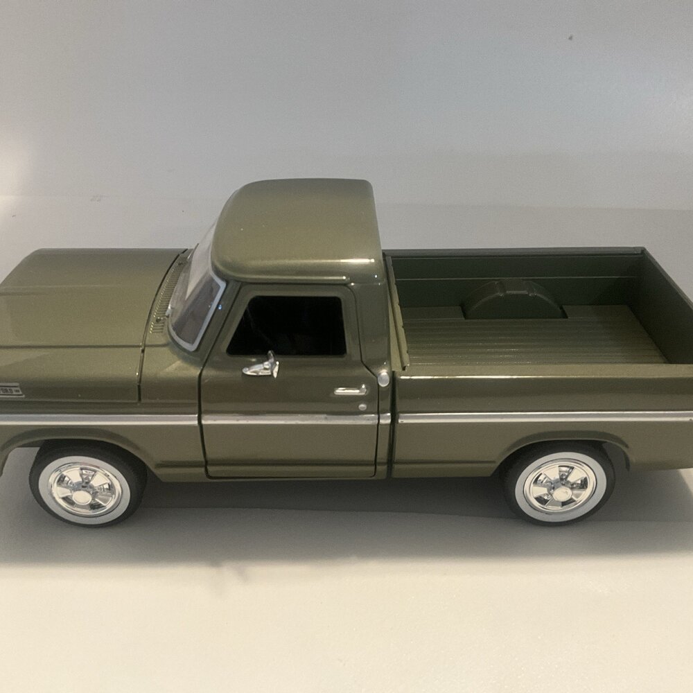 Ford Ford F-100 Pick-Up 1969 - 1:24 - Motor Max
