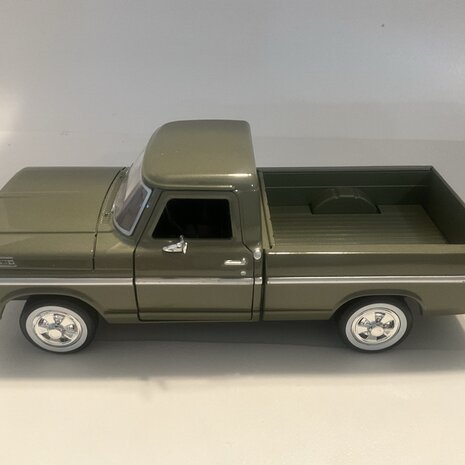 Ford Ford F-100 Pick-Up 1969 - 1:24 - Motor Max