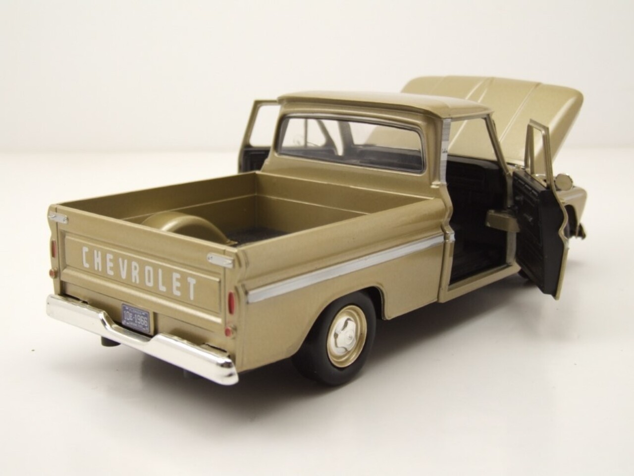 Chevrolet Chevrolet C10 Fleetside Pick-Up 1966 - 1:24 - Motor Max