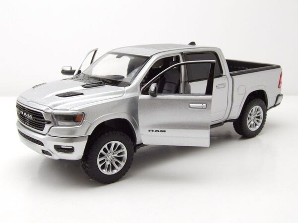 Dodge Dodge RAM 1500 Crew Cab Laramie 2019 - 1:27 - Motor Max Dodge Dodge RAM 1500 Crew Cab Laramie 2019 - 1:27 - Motor Max