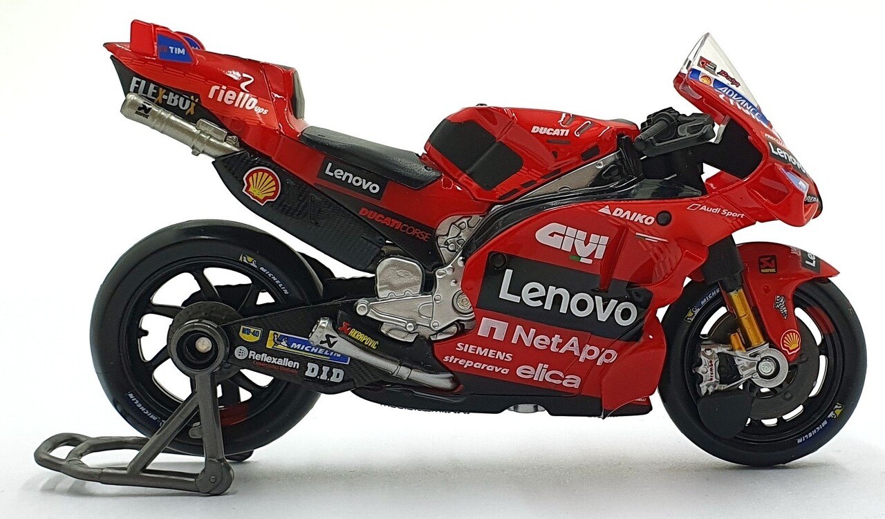 Ducati Ducati Desmosedici GP24 Ducati Lenovo Team #1 2024 - 1:18 - Maisto