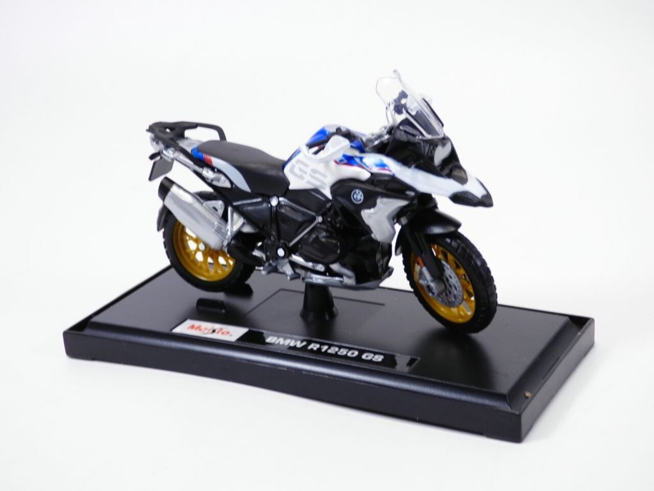 BMW BMW R1250 GS Dekor 2020 - 1:18 - Maisto BMW BMW R1250 GS Dekor 2020 - 1:18 - Maisto