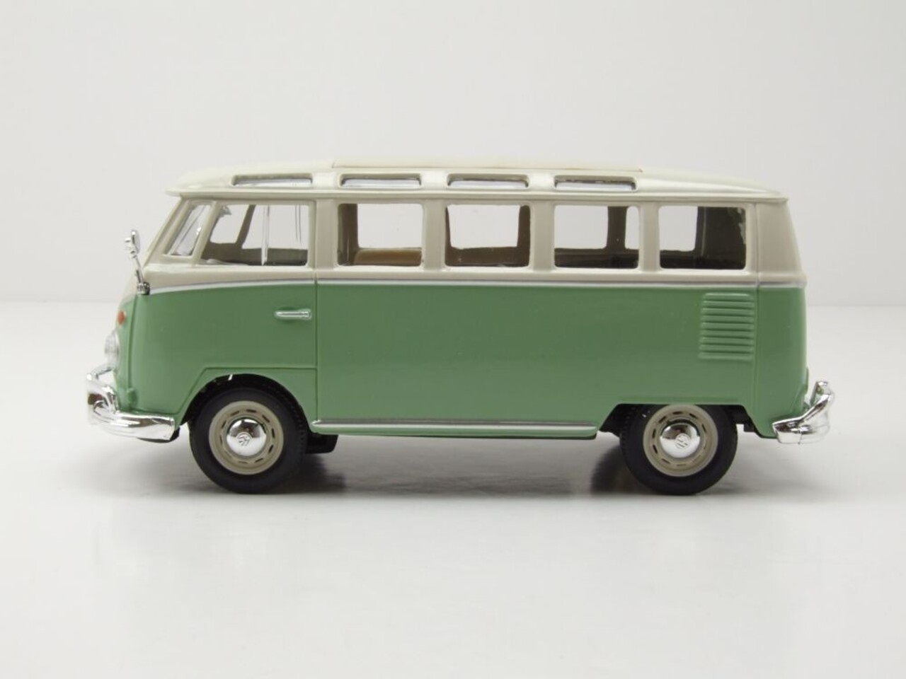 Volkswagen Volkswagen T1 Samba Minibus - 1:25 - Maisto