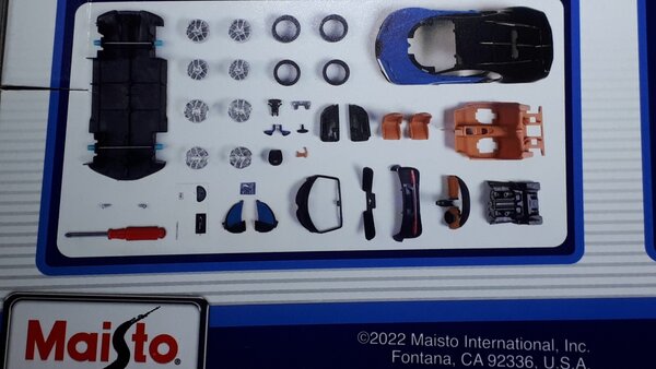 Bugatti Bugatti Chiron 2016 (KIT) - 1:24 - Maisto