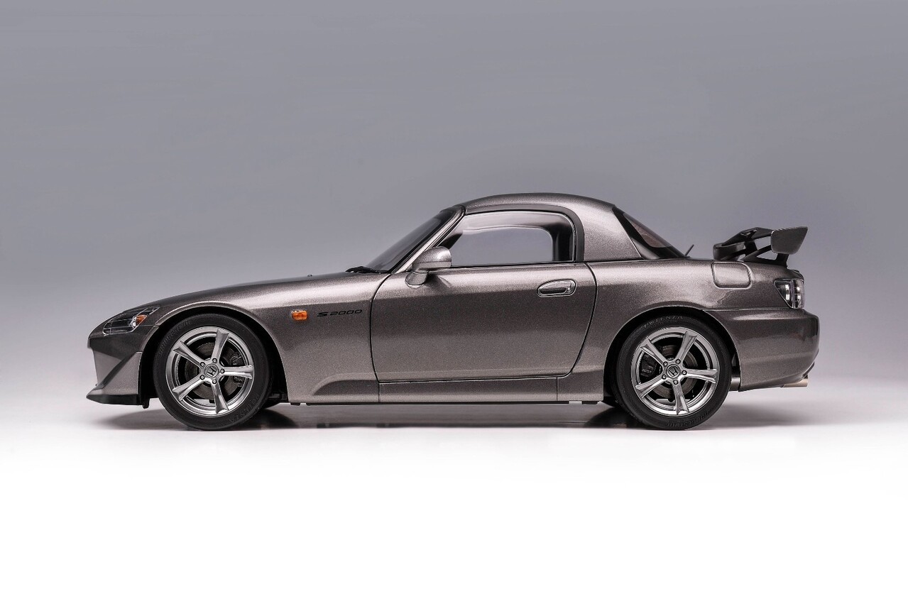 Honda Honda S2000 Type S Hard Top + Engine + Accessories 2007 - 1:18 - MotorHelix