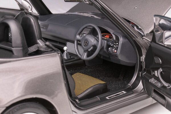 Honda Honda S2000 Type S Hard Top + Engine + Accessories 2007 - 1:18 - MotorHelix