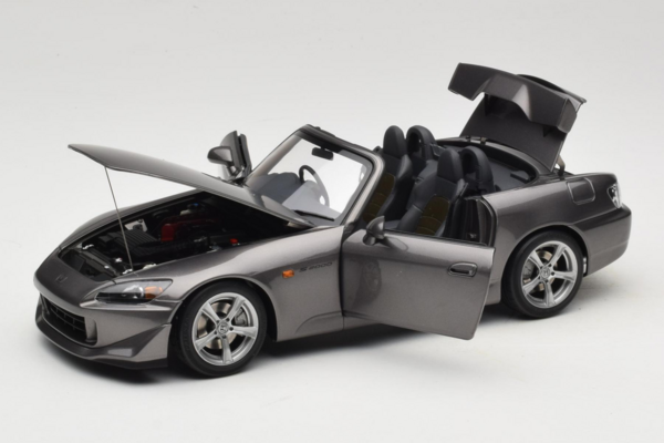 Honda Honda S2000 Type S Hard Top + Engine + Accessories 2007 - 1:18 - MotorHelix