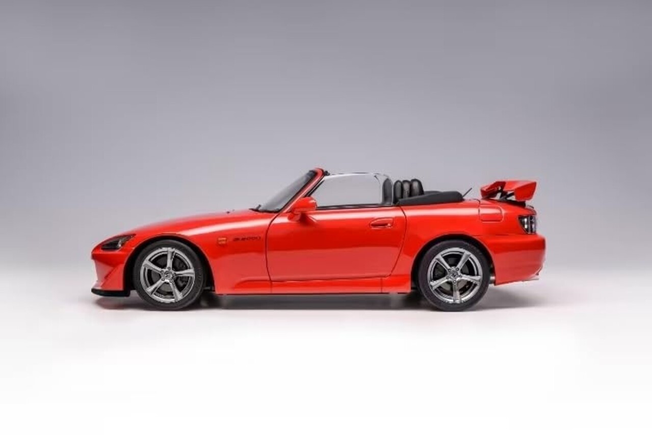 Honda Honda S2000 Type S Hard Top + Engine + Accessories 2007 - 1:18 - MotorHelix