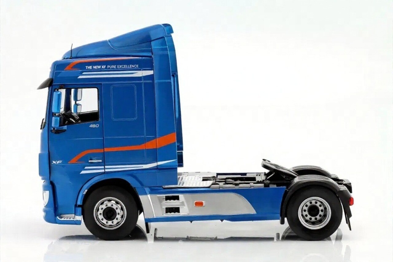DAF DAF XF Space Cab 480 Tractor 4x2 2018 - 1:18 - Premium ClassiXXs
