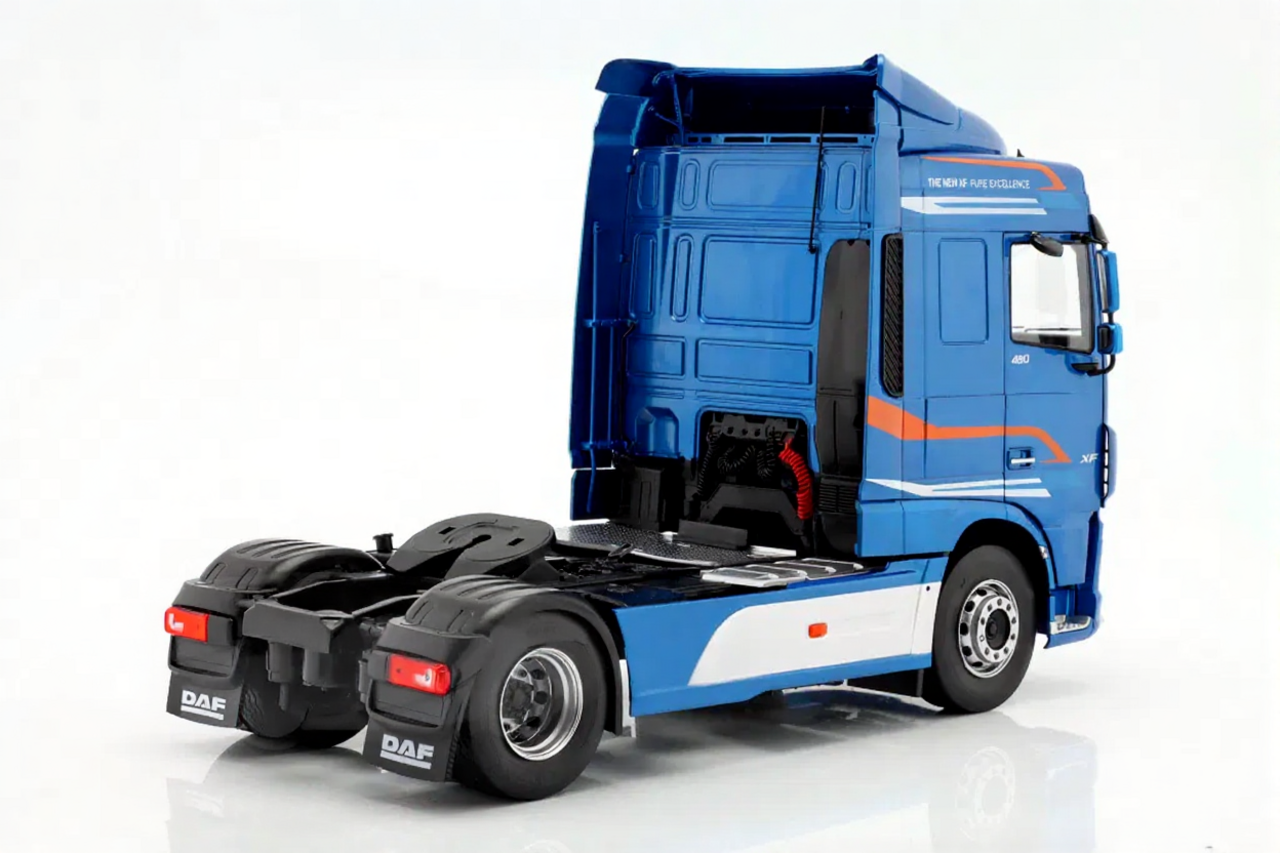 DAF DAF XF Space Cab 480 Tractor 4x2 2018 - 1:18 - Premium ClassiXXs