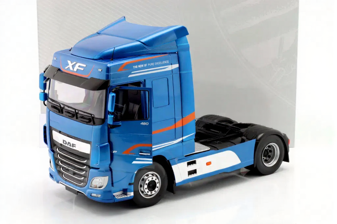 DAF DAF XF Space Cab 480 Tractor 4x2 2018 - 1:18 - Premium ClassiXXs