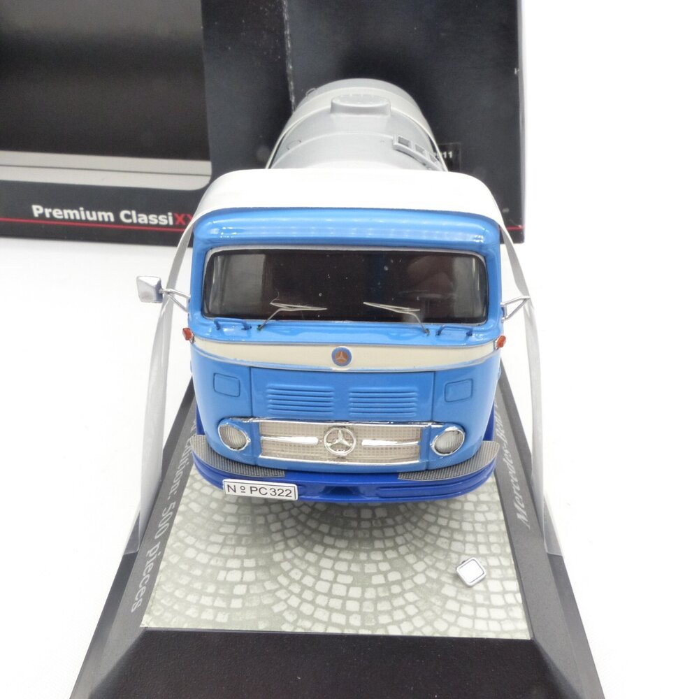 Mercedes-Benz Mercedes-Benz LP911 Milk Transporter - 1:43 - Premium ClassiXXs