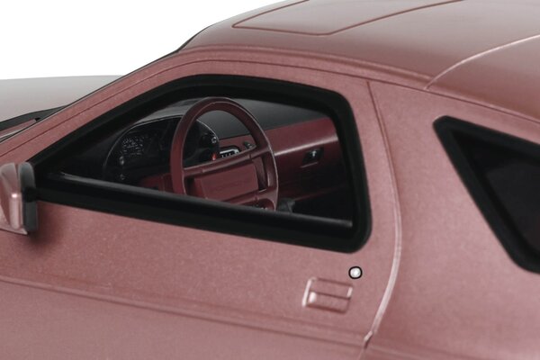 Porsche Porsche 928 S4 - 1:18 - GT Spirit