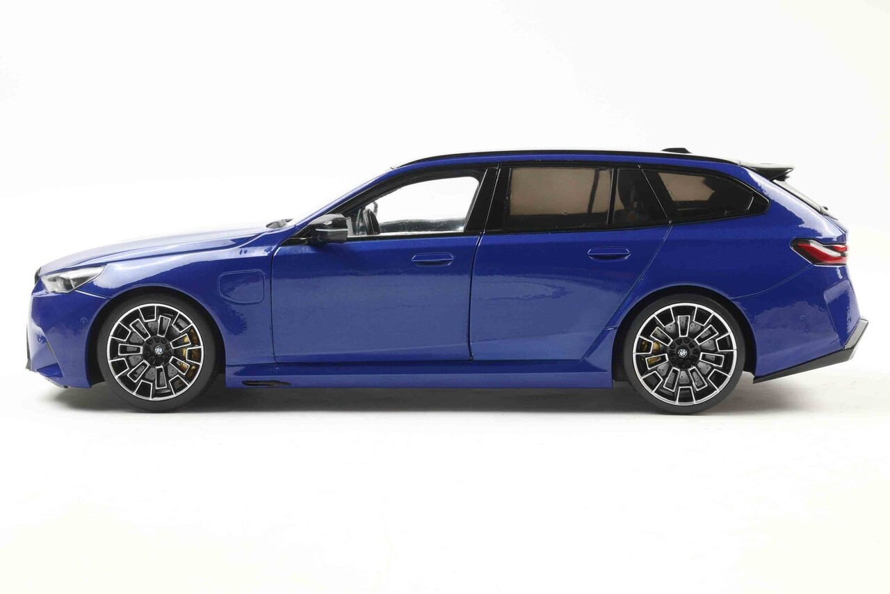 BMW BMW M5 Touring 2025 - 1:18 - Solido