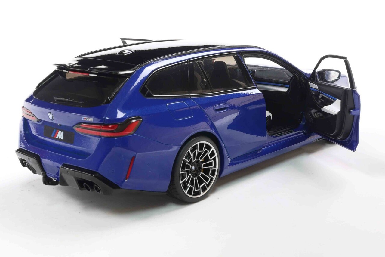 BMW BMW M5 Touring 2025 - 1:18 - Solido