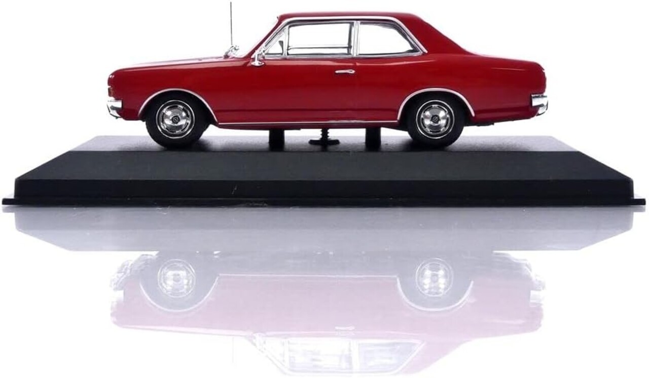 Opel Opel Rekord C Limousine 1968 - 1:43 - MaXichamps