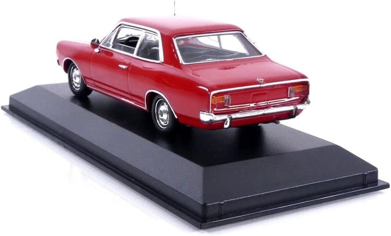 Opel Opel Rekord C Limousine 1968 - 1:43 - MaXichamps