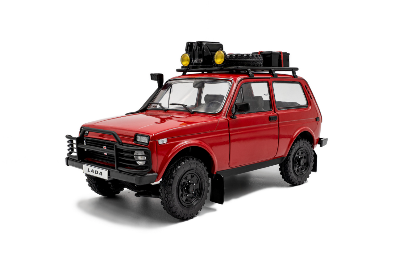 Lada Lada Niva + Roofrack + Accessories 1980 - 1:18 - Solido