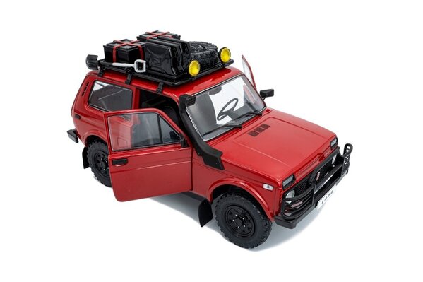 Lada Lada Niva + Roofrack + Accessories 1980 - 1:18 - Solido