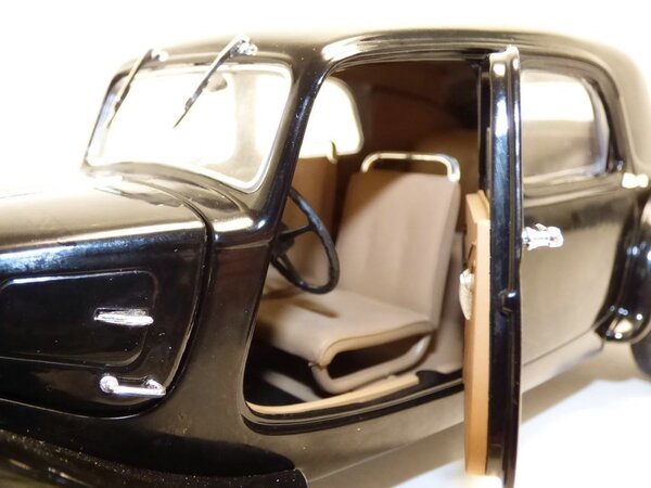 Citroën Citroen Traction 11 CV 1937  - 1:18 - Solido