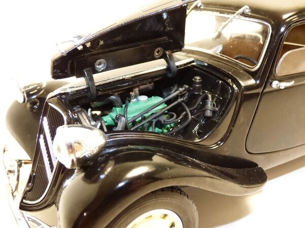 Citroën Citroen Traction 11 CV 1937  - 1:18 - Solido