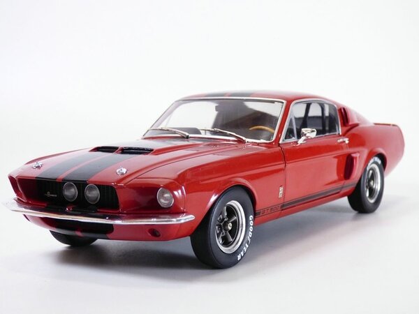 Ford Ford Shelby Mustang GT500 1967 - 1:18 - Solido