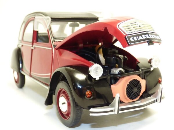 Citroën Citroen 2CV Charleston 1982  - 1:18 - Solido