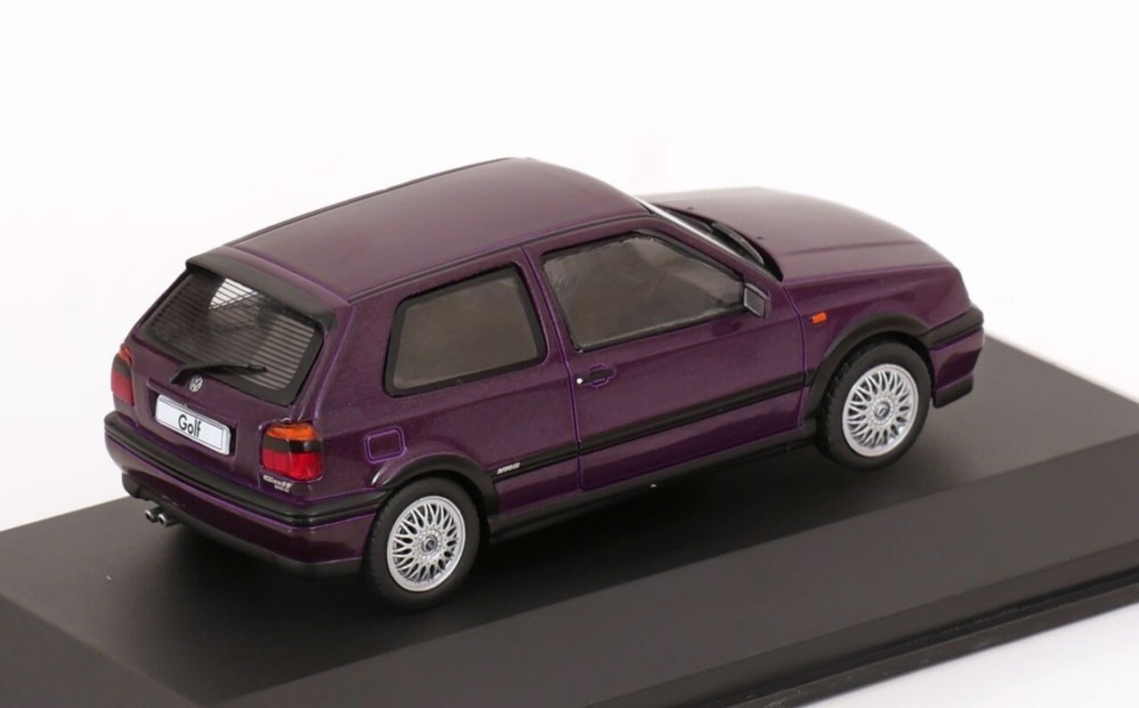Volkswagen Volkswagen Golf MKIII VR6 1994  - 1:43 - Solido