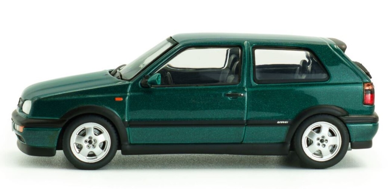 Volkswagen Volkswagen Golf MKIII VR6 1994  - 1:43 - Solido