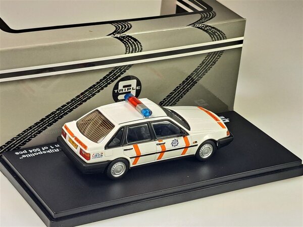 Volvo Volvo 440 'Rijkspolitie' 1990 - 1:43 - Triple 9 Collection