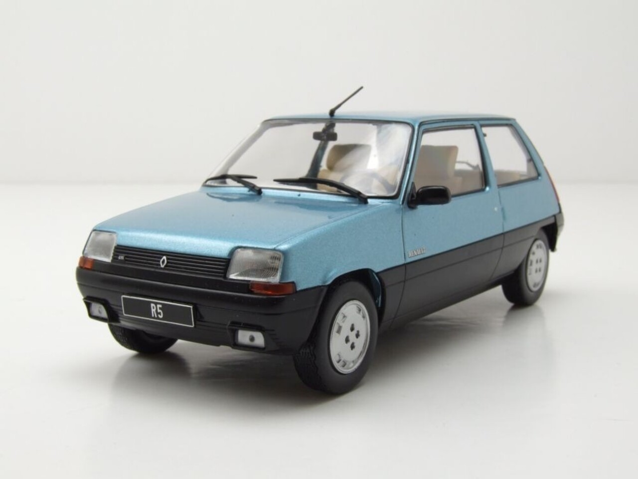 Renault Renault 5 GTL 1985 - 1:24 - Whitebox