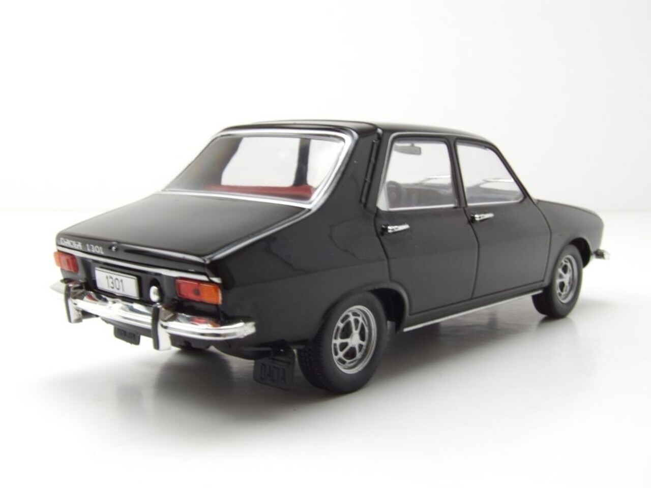 Dacia Dacia 1300 1969 - 1:24 - Whitebox