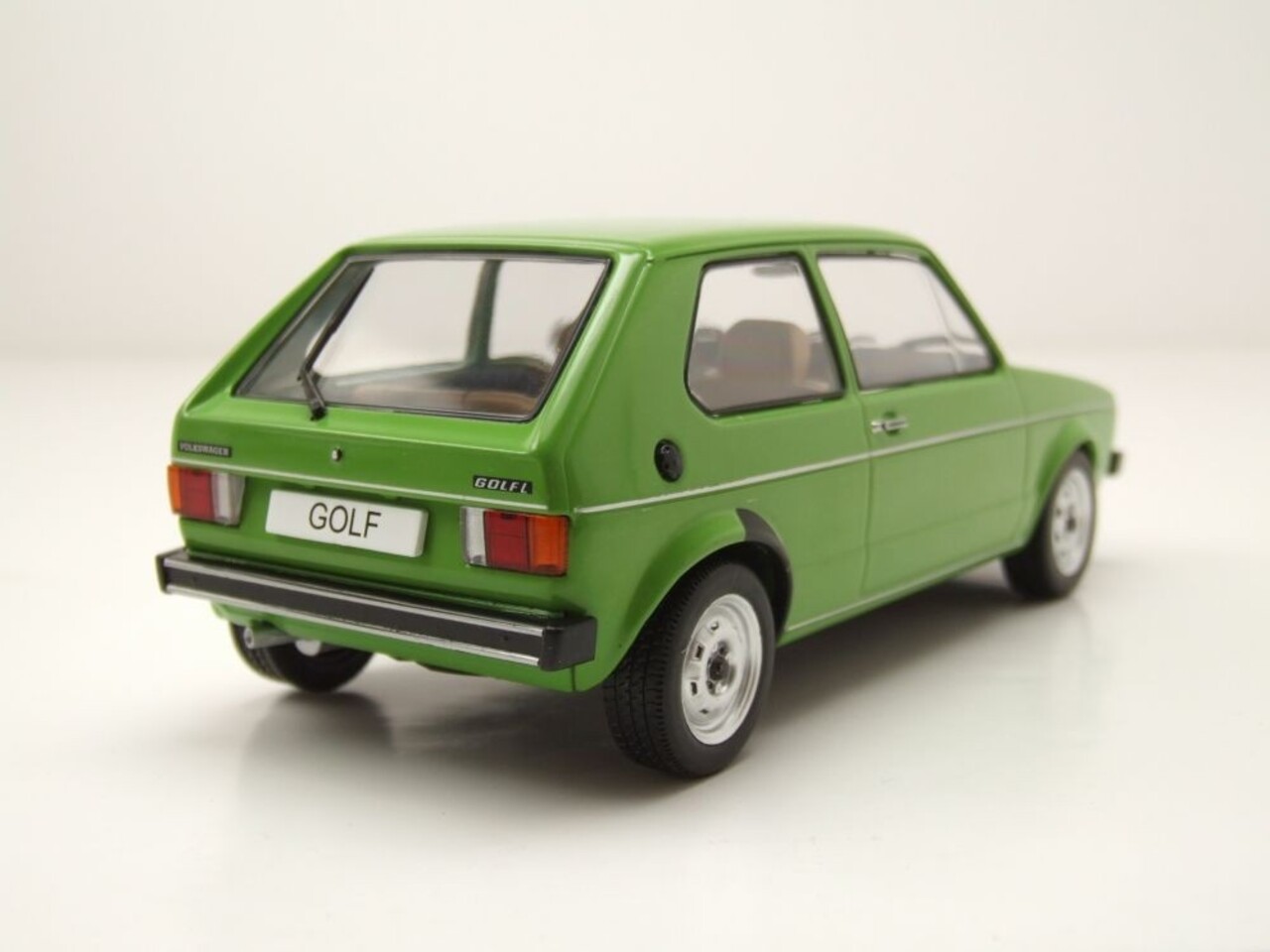 Volkswagen Volkswagen Golf I 1974 - 1:24 - Whitebox