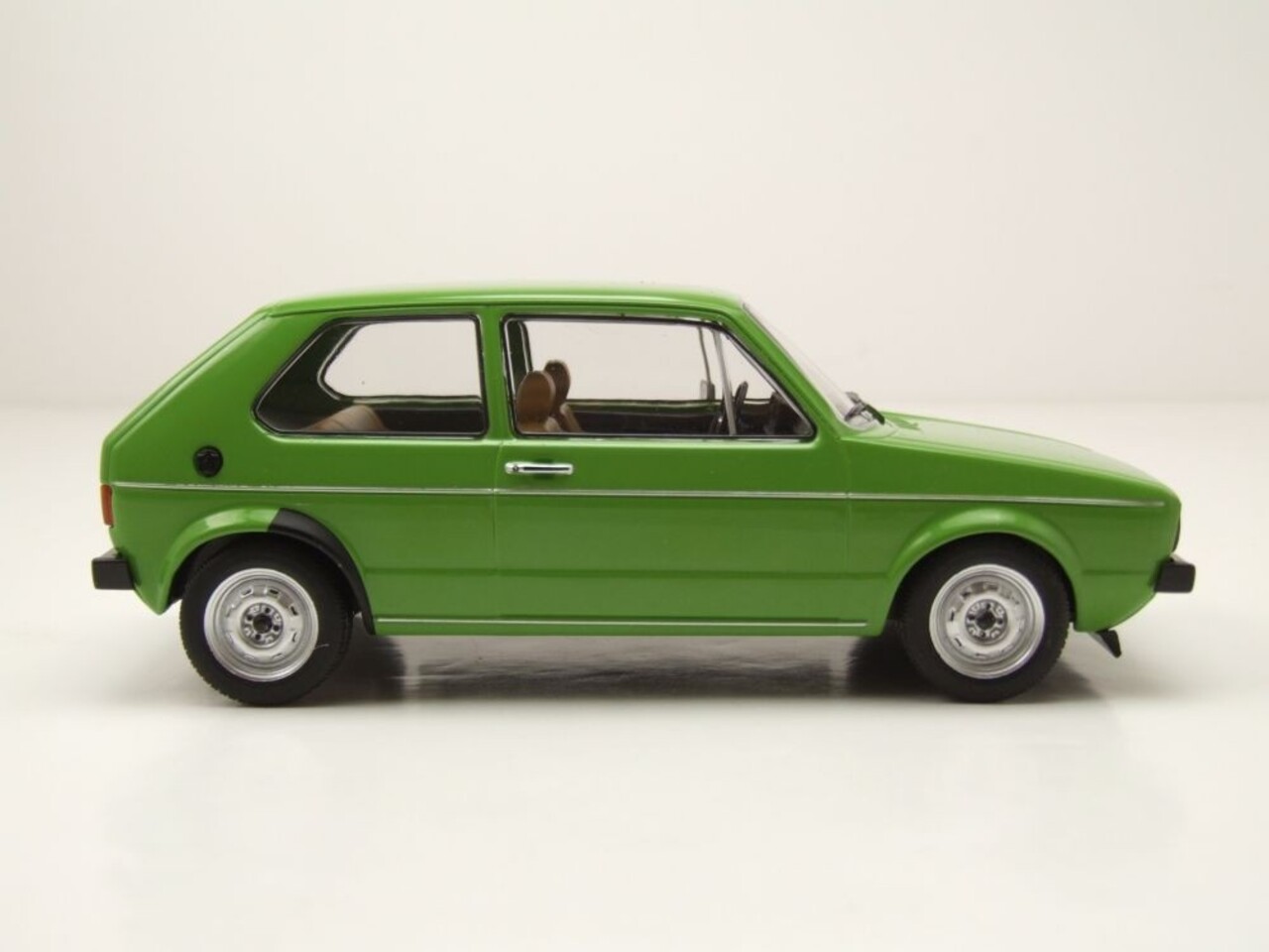 Volkswagen Volkswagen Golf I 1974 - 1:24 - Whitebox