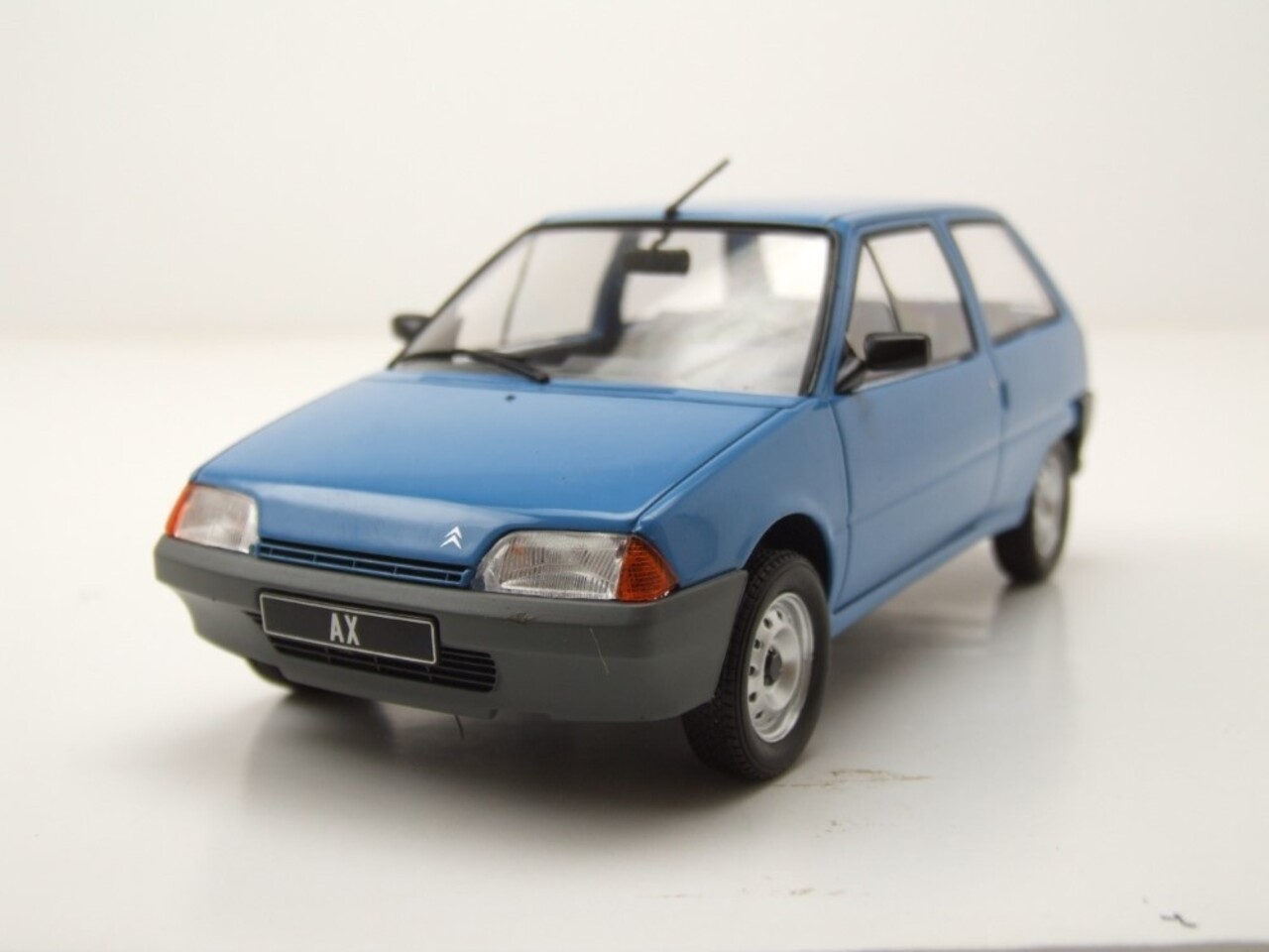 Citroën Citroën AX 1986 - 1:24 - Whitebox