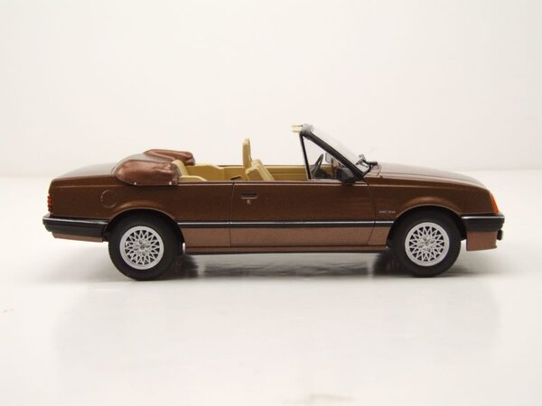 Opel Opel Ascona Cabriolet 1985 - 1:24 - Whitebox