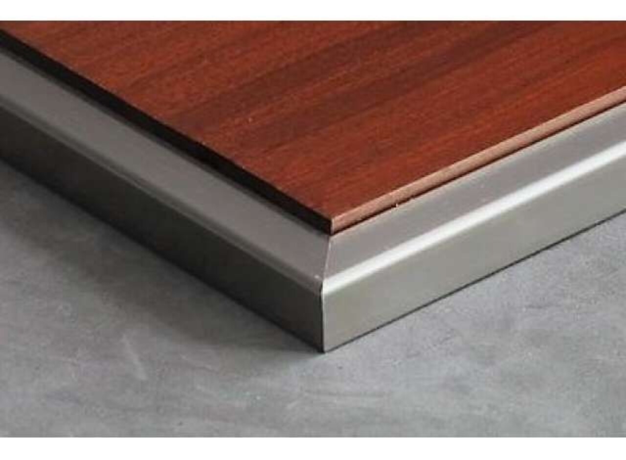 Atlantic Display Case Goodwood + Mahogany Wood Base + Metal Edge - 1:24 - Atlantic Atlantic Display Case Goodwood + Mahogany Wood Base + Metal Edge - 1:24 - Atlantic