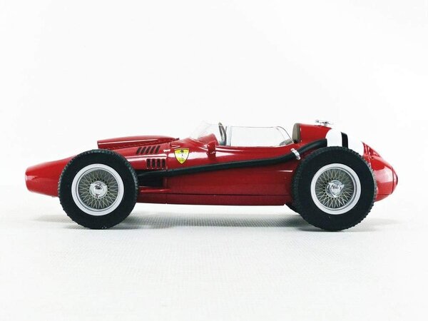 Formule 1 Ferrari Dino 246 #1 Winner British GP 1958 - 1:18 - CMR Classic Model Replicars