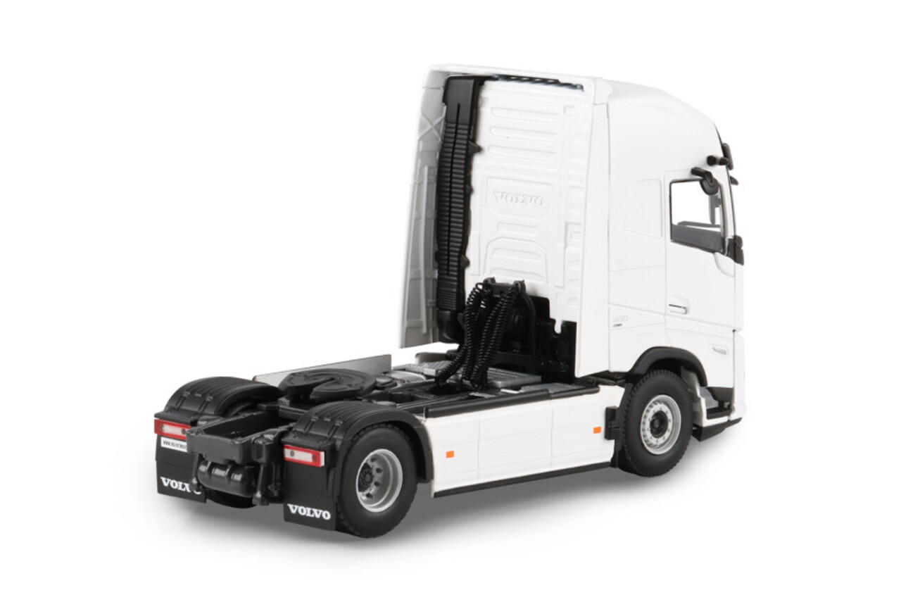 Volvo Volvo FH Aero Globetrotter XL 4x2 - 1:50 - WSI Models