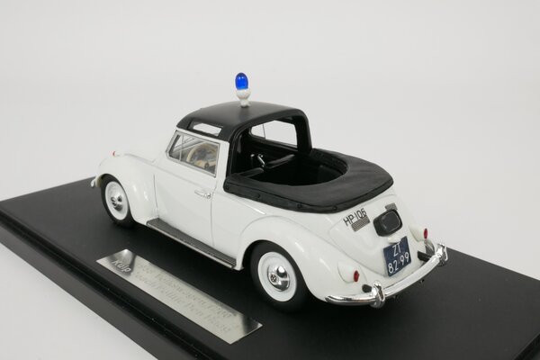 Volkswagen Volkswagen Maggiolino Beetle Semiconvertible Open Police 1958 - 1:43 - Matrix Scale Models