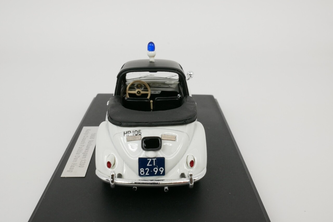 Volkswagen Volkswagen Maggiolino Beetle Semiconvertible Open Police 1958 - 1:43 - Matrix Scale Models