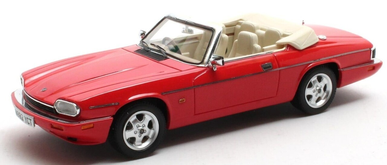 Jaguar Jaguar XJS 4.0 Celebration Cabriolet Open 1995 - 1:43 - Matrix Scale Models