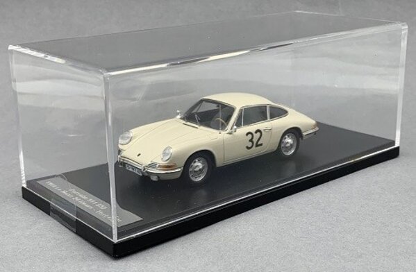 Porsche Porsche 911S Coupe #32 Test Car 24H Le Mans 1966 - 1:43 - Matrix Scale Models