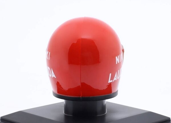 Formule 1 Helmet Niki Lauda 1975 - 1:5 - Atlas