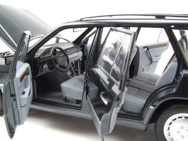 Mercedes-Benz Mercedes-Benz 300 D T-Model 1990 - 1:18 - Norev